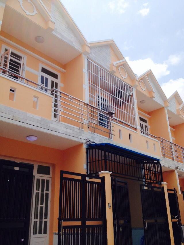 Nhà mới xây gần trường THCS Nguyễn Văn Quỳ