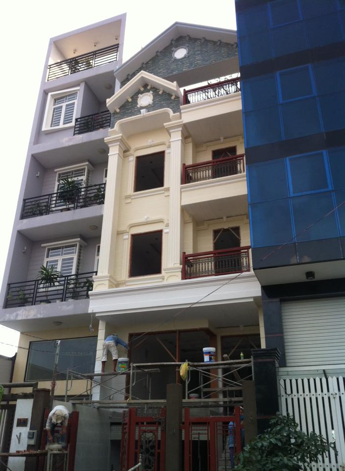Bán nhà đường Nguyễn Thị Thập, quận 7. DT: 5m x 42m trệt, 3 lầu vị trí kinh doanh sầm uất