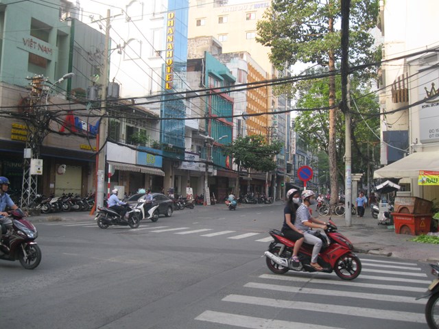 Cần bán gấp nhà mặt tiền đường Hai Bà Trưng, P.Tân Định, Quận 1