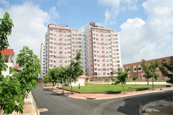 Cần bán căn hộ Him lam Nam Sai Gòn Khu Trung sơn H. Bình Chánh Dt : 80 m2, 2PN, 1.5 tỷ/căn
