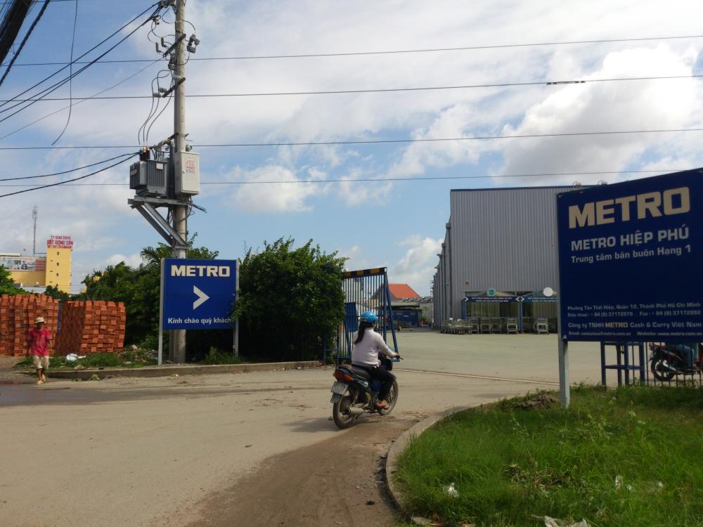 Bán  nhà tại Ngay cổng vào METRO Hiệp Phú, Quận 12.