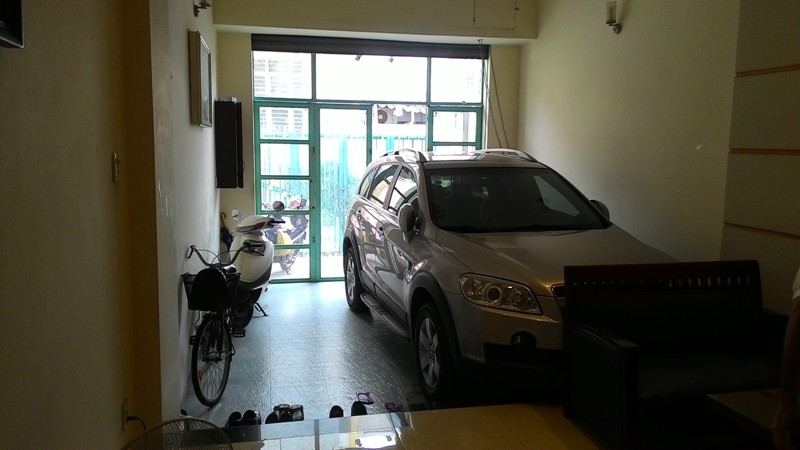 Bán nhà MTNB 8m, đuờng D2, BT, Trệt, 3lầu, Nhà đẹp - Gía tốt