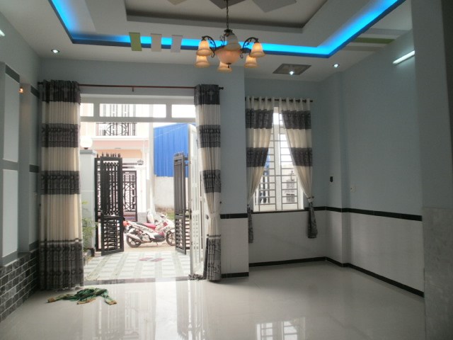 Nhà 1 lầu 4x10m, 2PN, WC, sân phơi, P. Thạnh Lộc, gần bệnh viện phường Thạnh Lộc, Q12