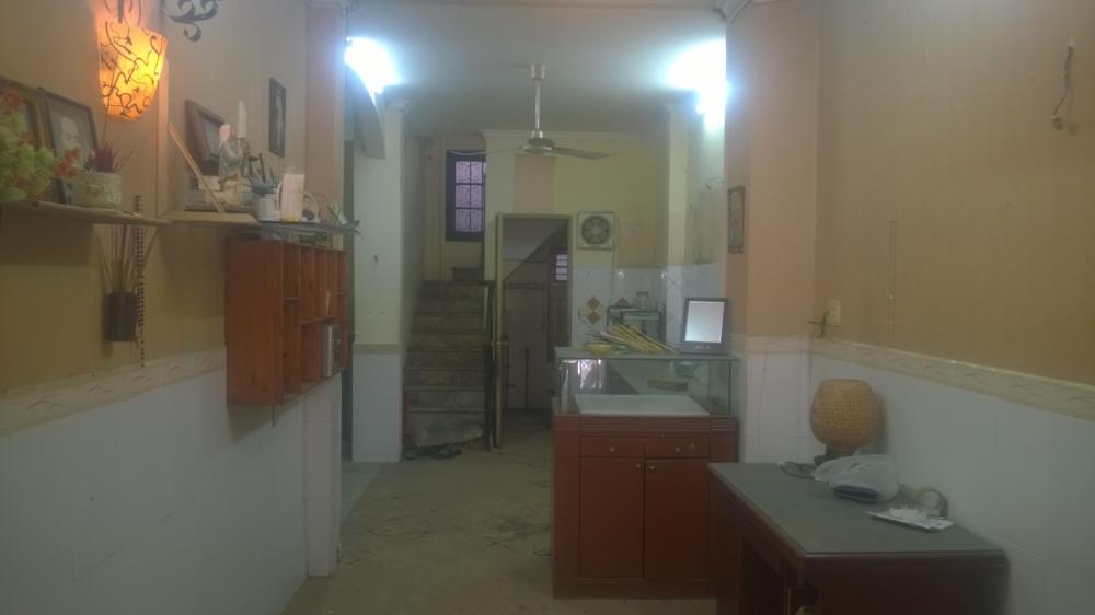 Bán gấp nhà mặt tiền 198-200 Đinh Tiên Hoàng, Phường Đa Kao trung tâm Quận 1, DT 5,8x18m 1 trệt 2 lầu