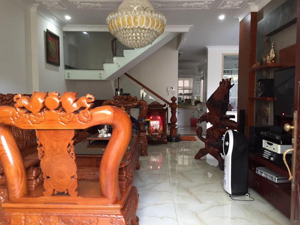 Bán nhà biệt thự khu Tấn Trường,Phú Thuận,Q7, nhà đẹp giá 8,6 tỷ