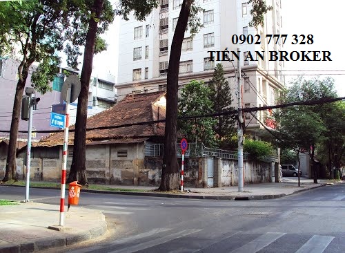 Bán nhà mặt tiền đường Hai Bà Trưng Quận 1 ngay bên hông Chợ Tân Định LH 0902 777 328