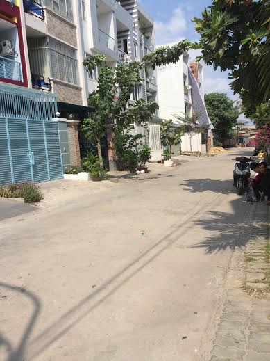 Bán nhà đường số 27 khu dân cư ,an phú hưng  phường tân Phong quận 7  dt: 4X18 M TRỆT 3 lầu  0938286679