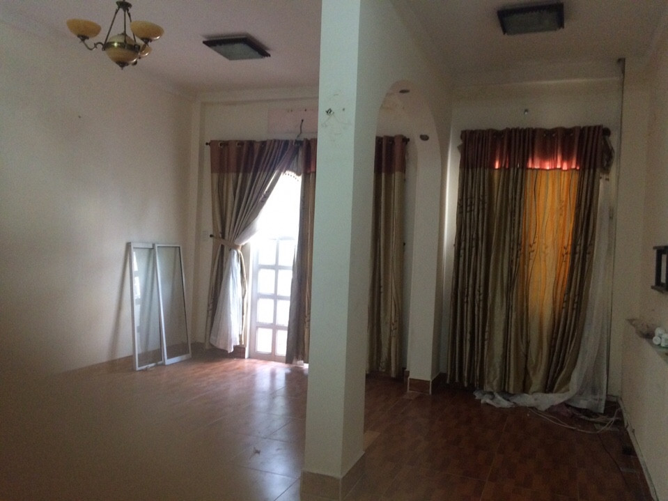 Chính chủ bán gấp nhà 15/10 Nguyễn Ngọc Lộc, P 14, Q.10. DT 5x10m. Giá 4,05 tỷ