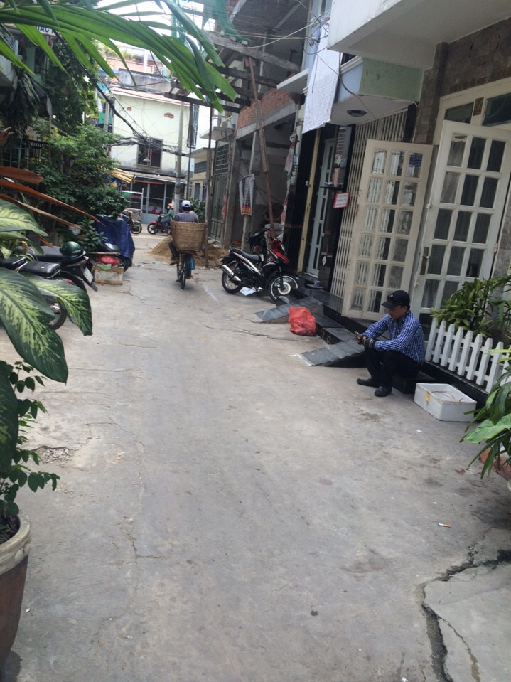 Chính chủ bán gấp nhà 15/10 Nguyễn Ngọc Lộc, P 14, Q.10. DT 5x10m. Giá 4,05 tỷ