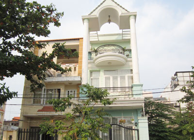 Nhà mặt tiền đường Nguyễn Chí Thanh