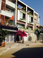 Nhà cần bán gấp mặt tiền phường Phú Thuận KDC Nam Long. DT 5x20m, 1 trệt 3 lầu ST, nhà rất đẹp
