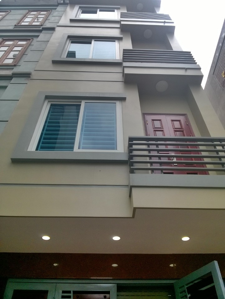 Bán nhà HXH đường Cao Thắng, Quận 10, 6x30m (5 lầu, thang máy) giá 15.8 tỷ (TL)