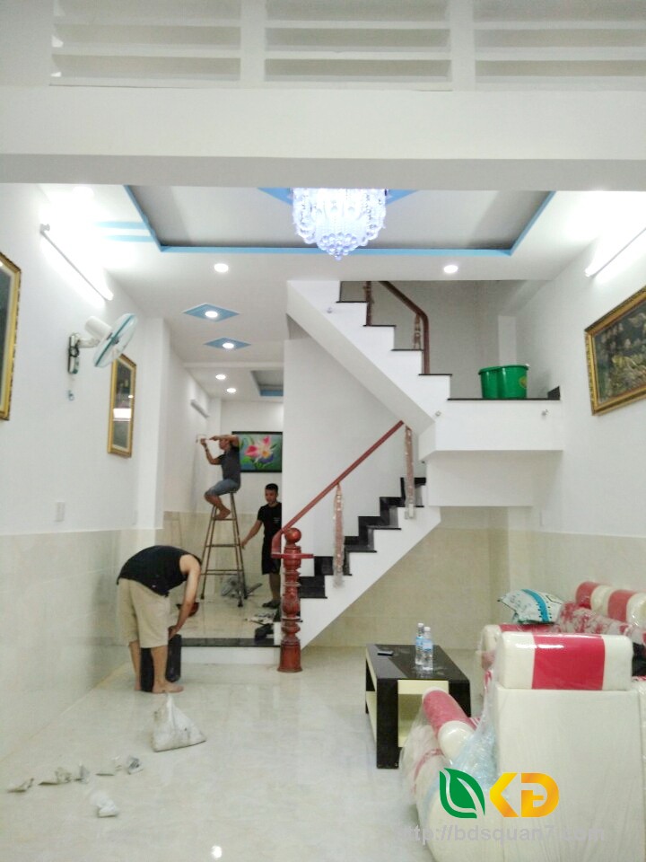 Bán nhà MT đường Huỳnh Văn Bánh, Q.Phú Nhuận, DT:4x27m, 3 lầu, 15 tỷ