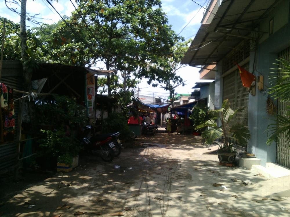 Nhà 2 mặt tiền đường hẻm, SH, gần đường Hưng Nhơn