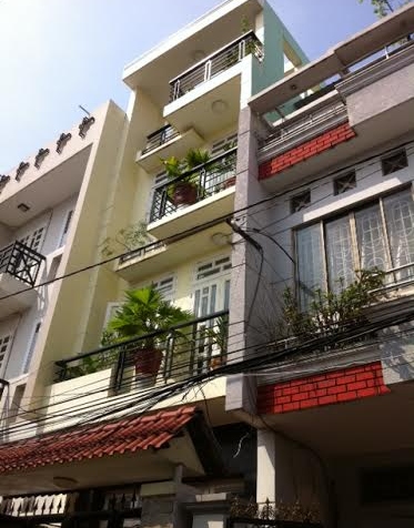 Bán nhà đẹp 1 sẹc đường Đất Mới, quận Bình Tân, DT 4mx17m, đúc 4 tấm (hẻm 124)