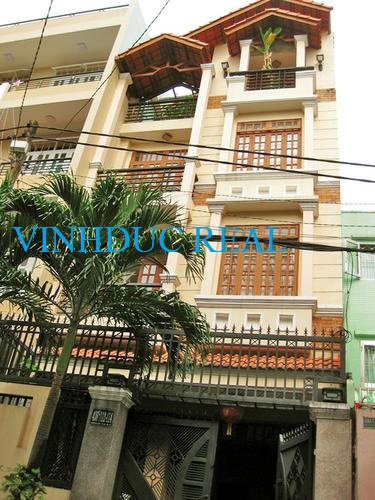 Chính chủ cần bán gấp BT mini đường Nguyễn Văn Đậu, dt 8 x 32m, 3 tầng, giá 11.9 tỷ, LH 0906605797