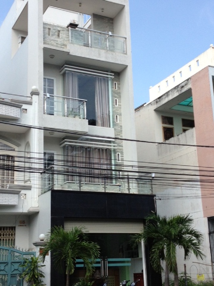 Bán nhà mặt tiền Đặng Tất Quận 1, DT: 4mx20m, 1 lầu, giá 10.8 tỷ