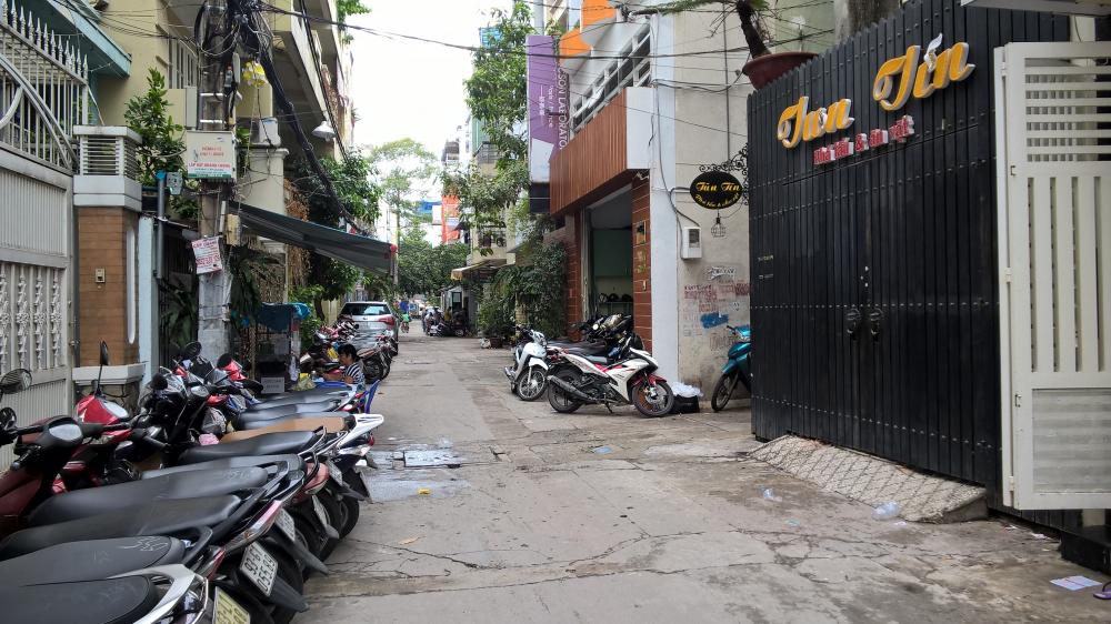 Bán nhà hẻm xe hơi 135 Trần Hưng Đạo, DT 4 x 16m, giá 8.7 tỷ