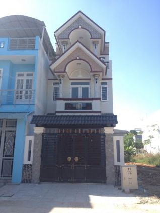 Bán nhà hẻm 3m đường Lê Hồng Phong, Phường 2, Quận 10. Diện tích 2.5x11m, giá 2.1 tỷ
