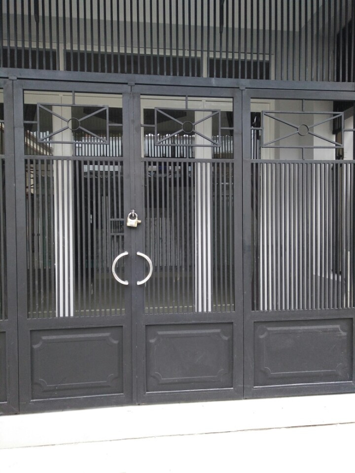 Cần bán nhà hẻm 296 Huỳnh Tấn Phát, P. Tân Thuận Tây, Q. 7 - giá 2.7 tỷ