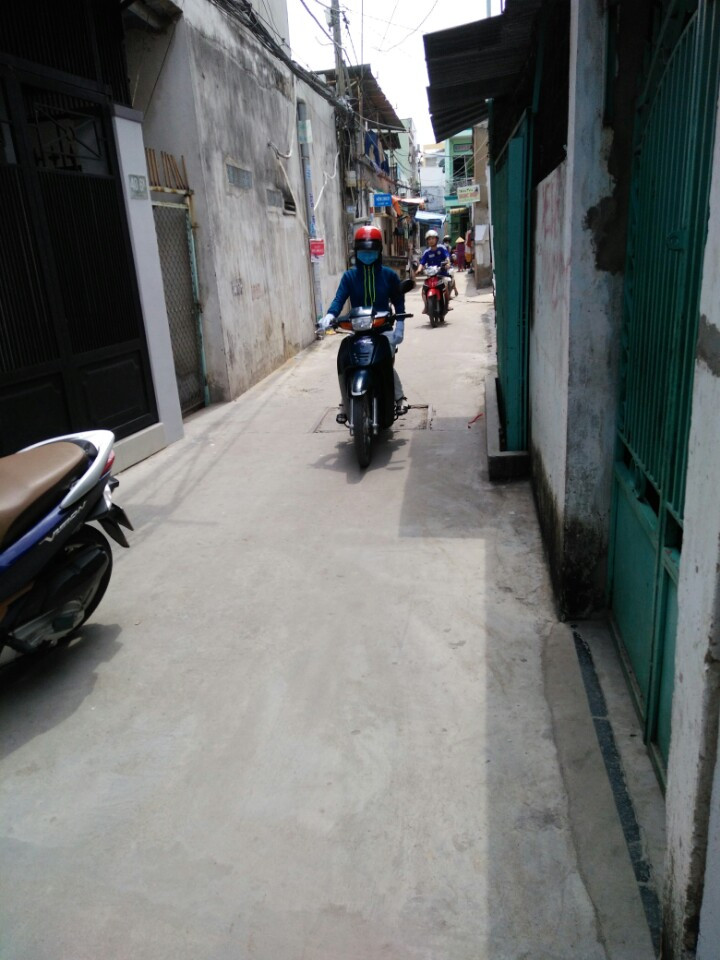 Cần bán nhà hẻm 296 Huỳnh Tấn Phát, P. Tân Thuận Tây, Q. 7 - giá 2.7 tỷ