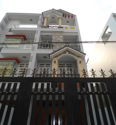 Bán gấp nhà tuyệt đẹp hẻm 153 Nguyễn Thị Minh Khai, Q. 1 giá chỉ hơn 9 tỷ xuất cảnh cần bán gấp nhà