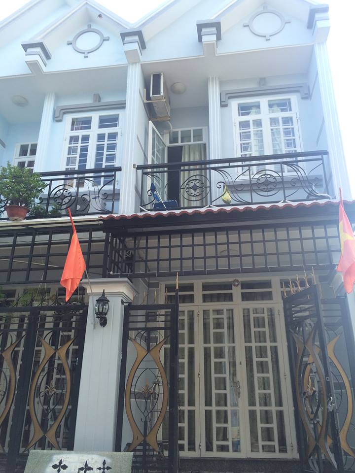 Bán nhà phố giá 1ty200 tr, Lê Văn Lương