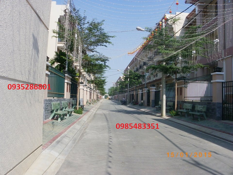 Bán nhà khu dân cư Tô Ngọc Vân, DT 4m x 15m, tặng nội thất cao cấp
