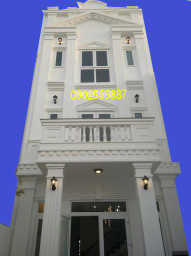 Bán nhà DT 4.2mx18m, 3 tầng sân thượng, hẻm mặt tiền 20m, đường Huỳnh Tấn Phát, Nhà Bè