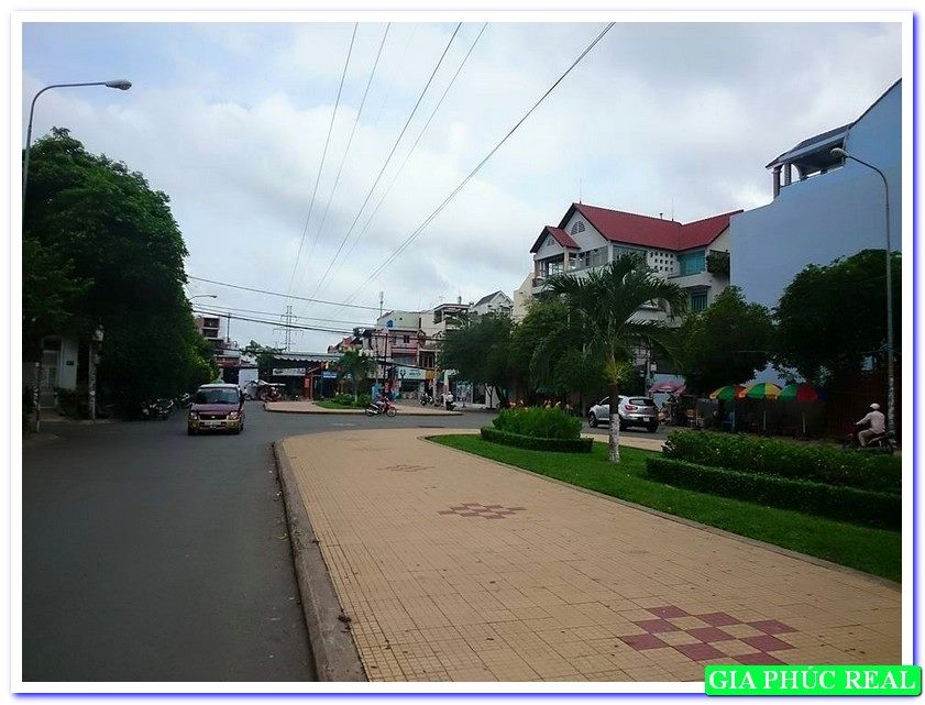 Bán nhà MT Nguyễn Thế Truyện, Tân Phú, DT 4x12m giá 4.8 tỷ