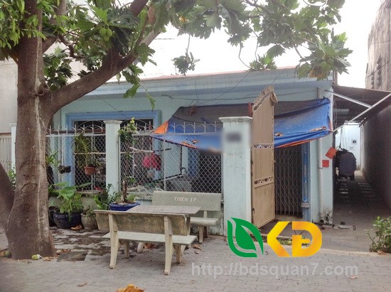Bán nhà Quận 7, nhà cấp 4 mặt tiền đường số 1 Chợ Tân Mỹ, P. Tân Phú, hướng Nam