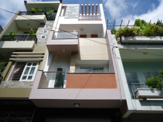 Chỉ duy nhất 1 căn nhà HXH 6m, vào ở ngay, NT hiện đại, Nguyễn Tiểu La, giá rẻ như mơ: 4.9 tỷ