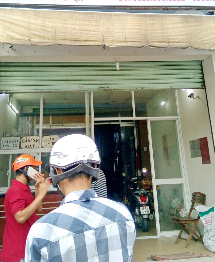 Cần bán gấp nhà cấp 4 mặt tiền đường Huỳnh Tấn Phát, Phường Phú Thuận, Quận 7