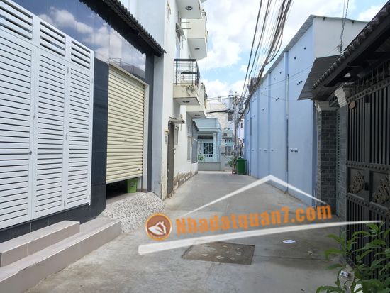 Bán gấp nhà phố 2 lầu hiện đại hẻm 803 Huỳnh Tấn Phát, P. Phú Thuận, Q. 7 giá 2.8 tỷ