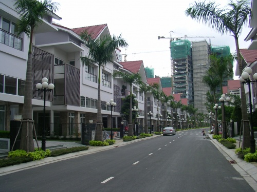 Cần sang nhượng BT song lập vườn Kim Long, MT Nguyễn Hữu Thọ giá 15.5 tỷ. LH: 0938.988.755