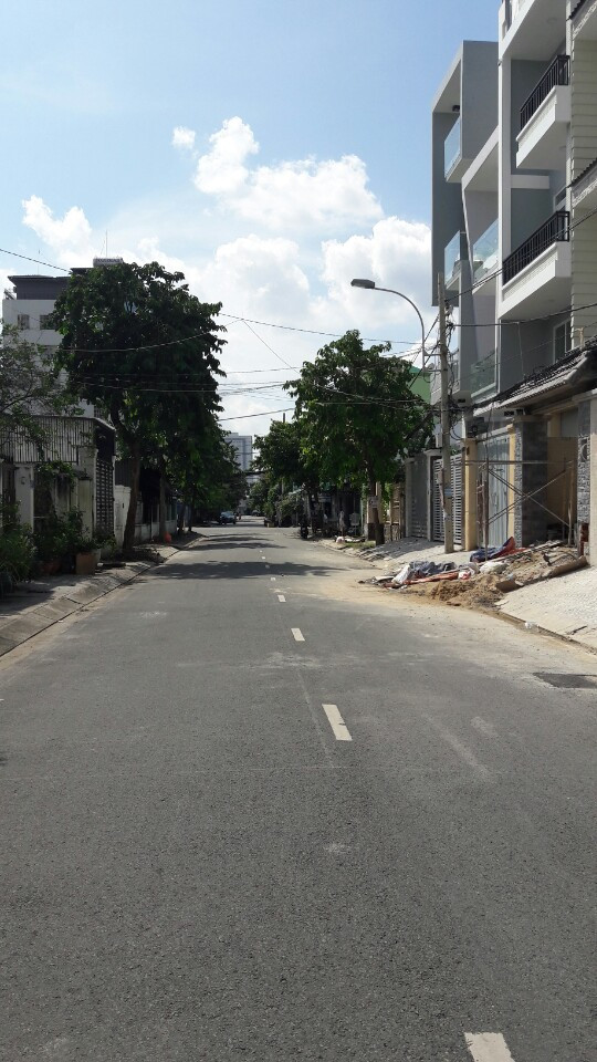 Bán nhanh nhà mặt tiền đường Số 47, P. Bình Thuận, Quận 7 - 3.75 tỷ