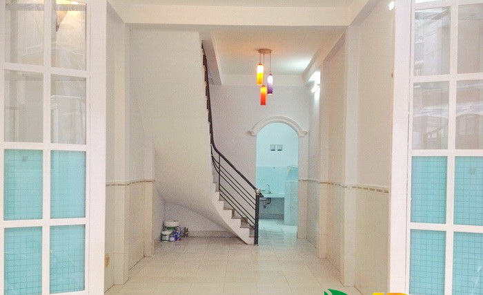 Bán nhà 1 lầu, hẻm đường Tôn Thất Thuyết, Quận 4, DTSD: 86m2, 1 lầu mới