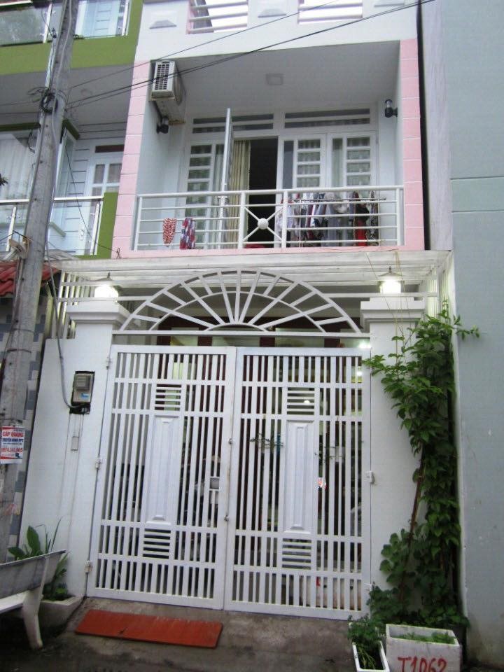 Định cư nước ngoài bán gấp nhà đường 2, Tăng Nhơn Phú B, 2,2 tỷ