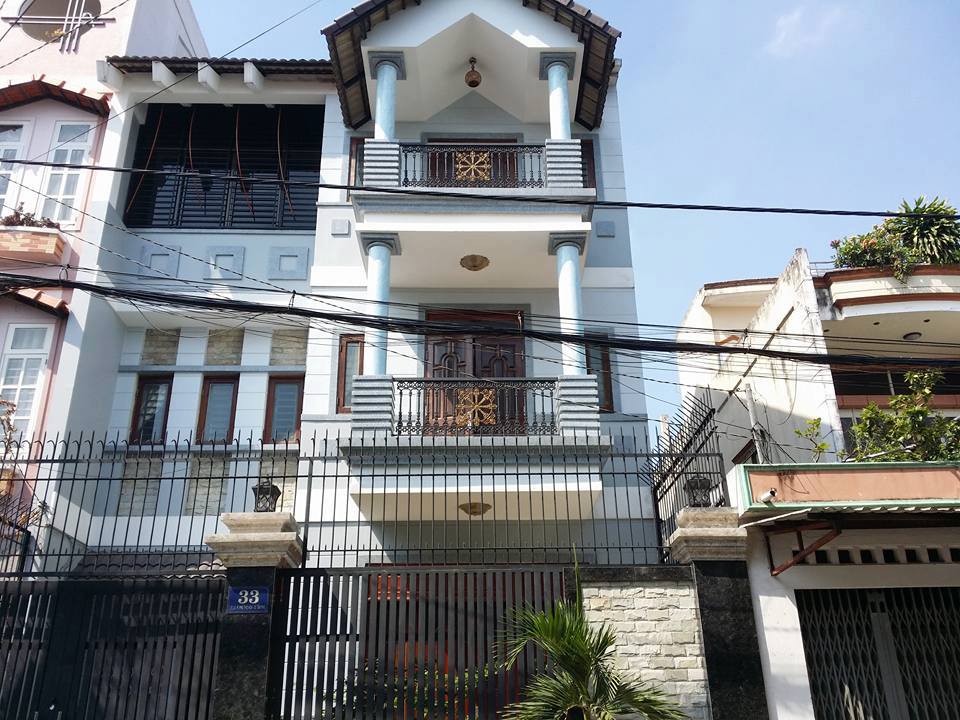 Biệt thự đường Tân Sơn Nhì, P. Tân Sơn Nhì, Q. Tân Phú (DT: 8.2x20m, 3 tấm, giá 10.5 tỷ)