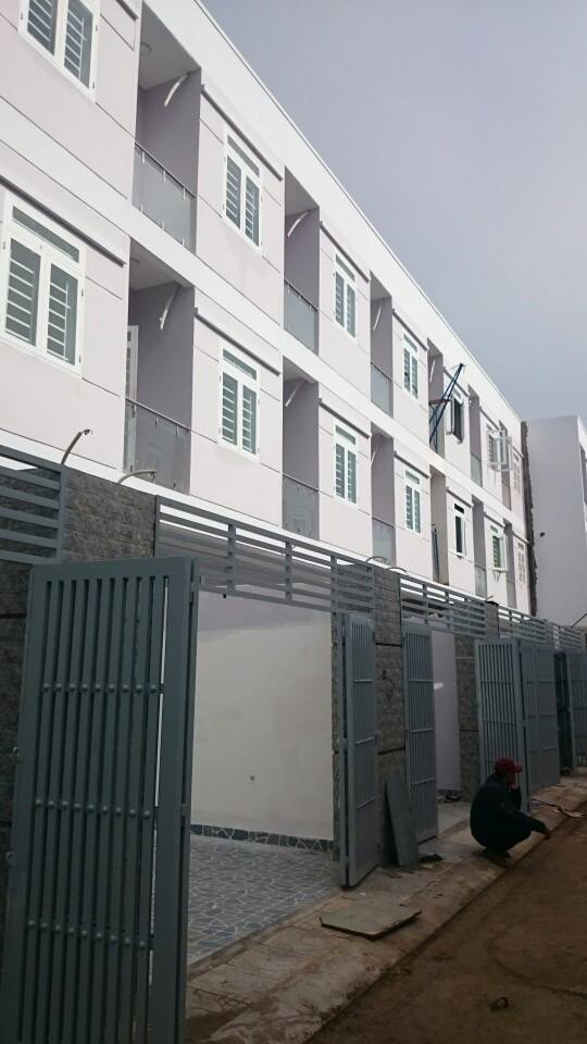 11 căn nhà phố giai đoạn 2, cạnh trường tiểu học, Phú Hữu, Quận 9