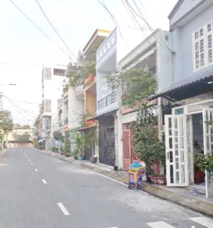 Bán nhà mặt tiền đường Số 13 khu Cư Xá Ngân Hàng, P. Tân Thuận Tây, Quận 7
