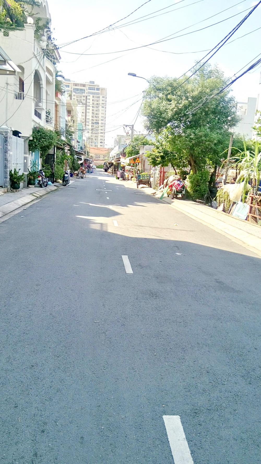 Cần bán nhà lầu mặt tiền đường Số 13, Tân Thuận Tây, Quận 7