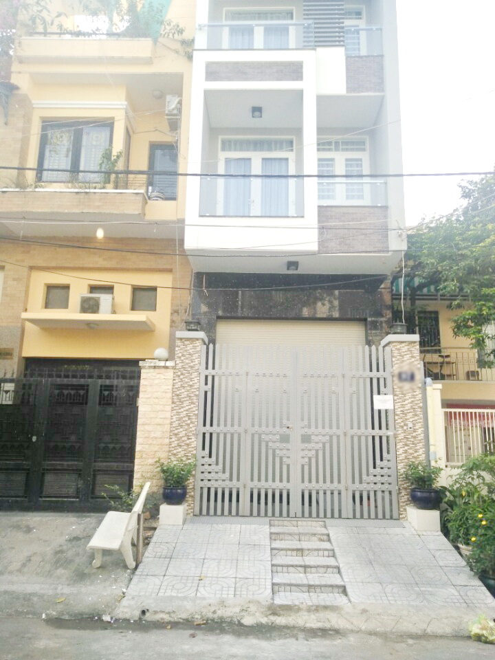 Cần bán gấp nhà 3 lầu mặt tiền đường số 19, P. Tân Quy, quận 7