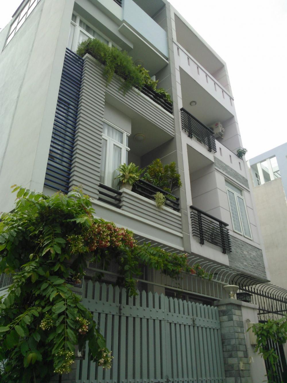 Bán căn nhà phố mặt tiền đường lớn tại An Phú An Khánh, Quận 2