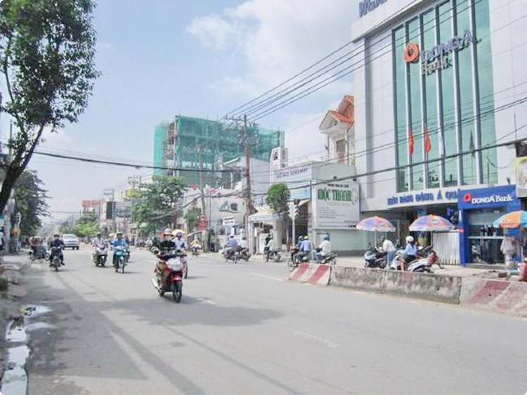 Bán nhà mặt tiền đường Huỳnh Tấn Phát, Phường Tân Phú, Quận 7