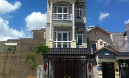 Nhà HXH quận 10 đường Nguyễn Tri Phương. DT 3.8 x 14m, xây 3 lầu siêu đẹp, bán chỉ 6.2 tỷ