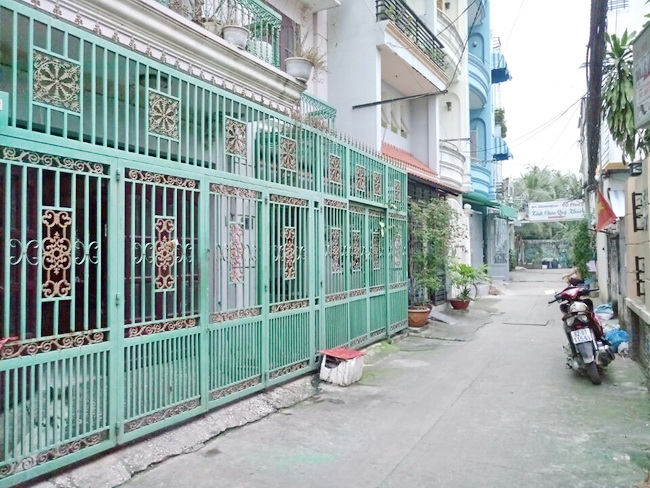 Bán biệt thự mini 3 lầu, hẻm xe hơi đường Huỳnh Tấn Phát, Quận 7