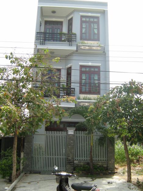 Bán nhà MT đường Yersin, phường Nguyễn Thái Bình, Quận 1