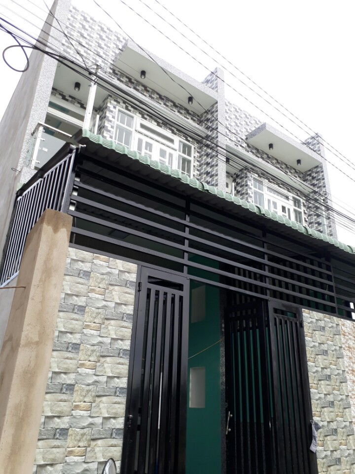 Nhà Thạnh Lộc 15, DT 4m x 16m ngay chung cư Thạnh Lộc, rất gần ngã tư Ga