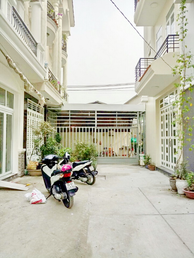 Bán biệt thự mini 2 lầu, Ấp 4 xã Phước Lộc, Huyện Nhà Bè.